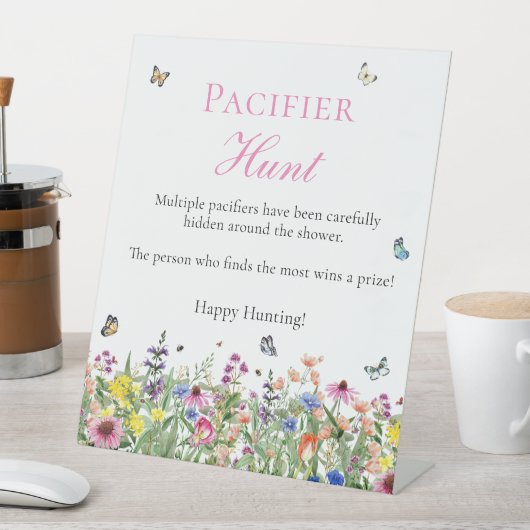 Pacifier Hunt | Wilde bloemen en vlinders Reclamebord Met Voetstuk (Insitu)