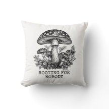 Paddenstoelenkussen, Rooting for Nobody Home Decor