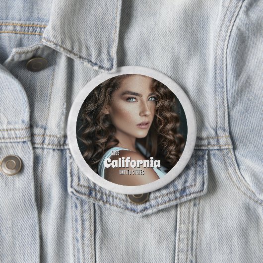 Pageant Button Pin | marmerijs (In situ)