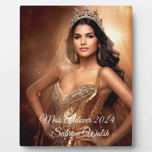 Pageant Queen Plaque (Devant)