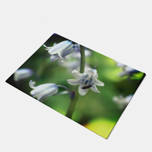 Paillasson Abeille sur Bluebell Flower Close Up (Incliné)