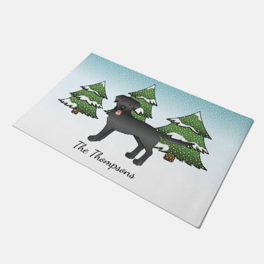 Paillasson Black Labrador Retriever - Forêt d'hiver et nom (Incliné)