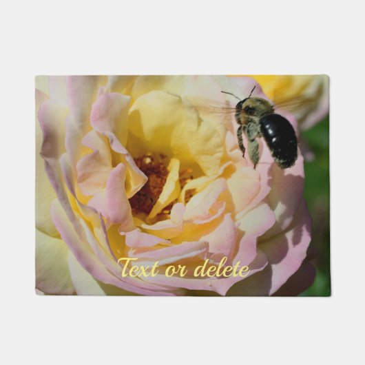 Paillasson Bumble Bee In Flight Nature Personnalisée (Devant)