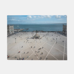 Paillasson Carré du commerce d'en haut à Lisbonne, Portugal