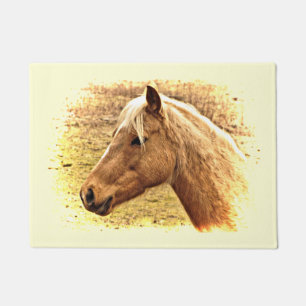 Paillasson Cheval Brown d'or dans le manteau de porte d'anima