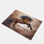 Paillasson Cheval brun frison s'élevant avec les nuages (Incliné)