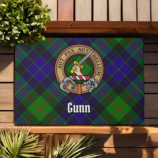 Paillasson Clan Gunn Crest sur Tartan