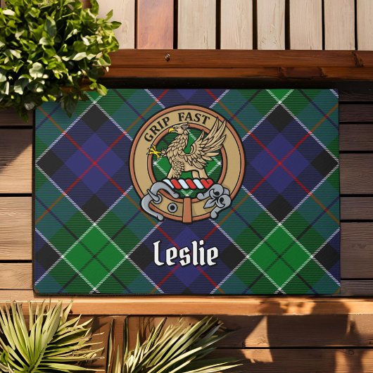 Paillasson Clan Leslie Crest sur la chasse Tartan