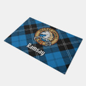 Paillasson Clan Ramsay Crest sur Blue Hunter Tartan (Incliné)