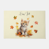 Paillasson Cute Orange Tabby Kitten dans les feuilles d'autom (Devant)