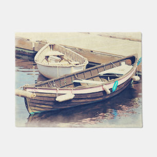 Paillasson Deux bateaux dans un port rustique nautique