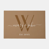 Paillasson Élégant Monogram Khaki Noms Script Mariage (Devant)