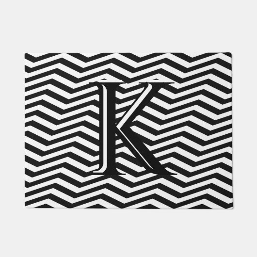Paillasson Élégant noir blanc Chevron Stripe Monogramme perso (Devant)