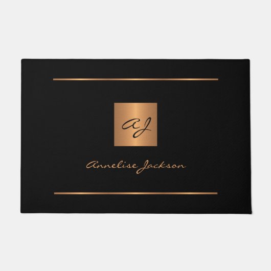 Paillasson Élégant noir or personnalisé monogramme nom script (Devant)