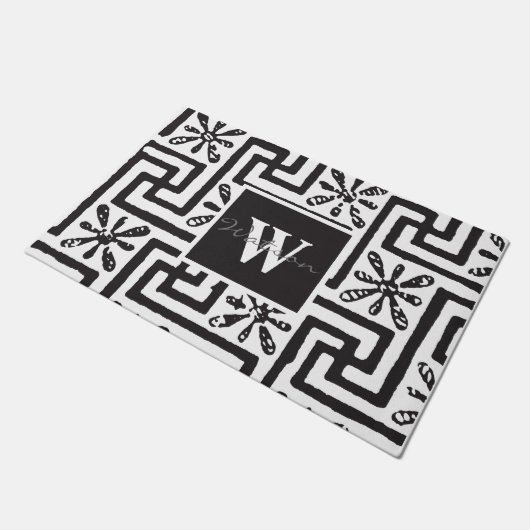 Paillasson Élégant style moderne classe noir blanc monogramme (Incliné)