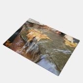 Paillasson Feuilles d'automne dans la cascade II Photographie (Incliné)