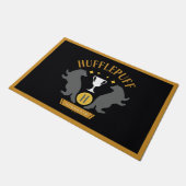 Paillasson HUFFLEPUFF™ Badger and Cup House Pride Graphisme (Incliné)