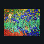 Paillasson Irises par Vincent Van Gogh<br><div class="desc">Vincent Van Gogh Irises. Peint en 1889, il fait partie du tableau qu'il a créé dans l'asile Saint Paul-de-Mausole à Saint-Rémy-de-Provence en France. C'est une peinture à l'huile. Cette peinture à l'huile de paysage de beaux-arts représente un champ de plantes de fleurs d'iris. Vincent Van Gogh était un artiste célèbre....</div>