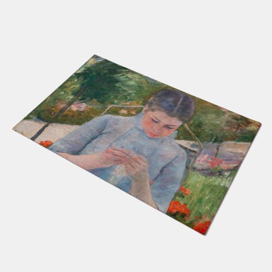 Paillasson Mary Cassatt - Fille couture dans un jardin (Incliné)
