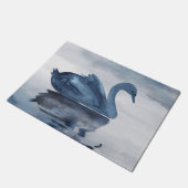 Paillasson Misty Reflections | Moody Dusty Blue Swan sur le l (Incliné)