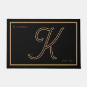 Paillasson Modern Black Gold Monogram Script Family Name (Devant)