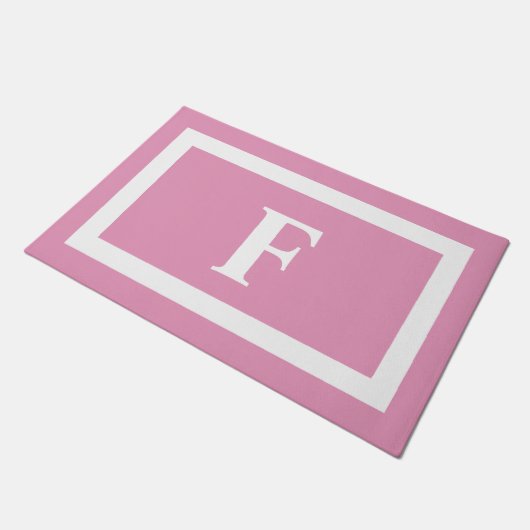 Paillasson Monogramme de famille rose vif moderne en extérieu (Incliné)