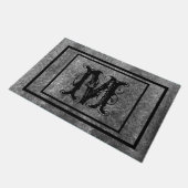 Paillasson Monogramme en pierre rustique désorganisé Personna (Incliné)