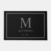 Paillasson Monogramme personnalisé noir et nom (Devant)