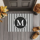 Paillasson Monogramme Sur Bandes Noires Et Blanches