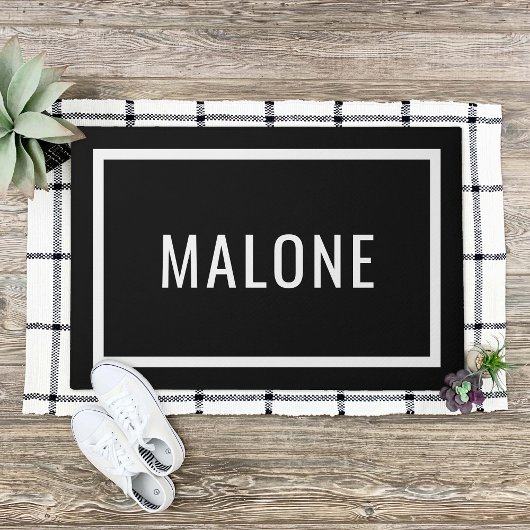 Paillasson Noir et blanc Nom de famille personnalisé mat