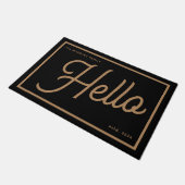 Paillasson Nom de famille moderne Hello Black Gold Script (Incliné)