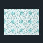 Paillasson Pretty Green Christmas Snowflakes on Winter White<br><div class="desc">Mixed sized pretty pastel green snowflakes are scattered throughout this Christmas seasonal pattern. This cute festive design with a crisp winter white background is sure to please any age and perfect for anyone who likes soft and delicate xmas patterns.</div>