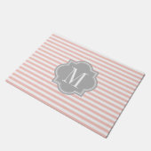 Paillasson Rougissent les rayures roses avec le monogramme (Incliné)