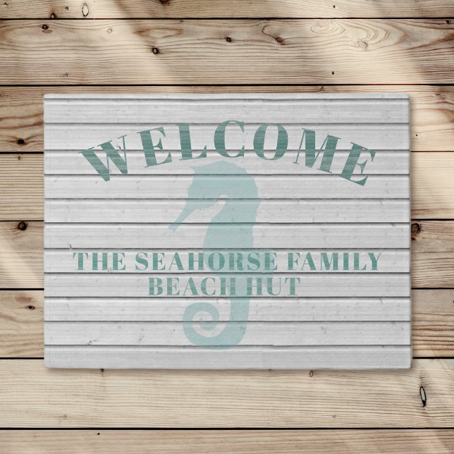 Paillasson Rustic Whitewashed Seahorse Beach Hut Doormat (Welcome to your seahorse beach hut doormat with your family name)