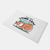 Paillasson Shiba Inu Art : Juste un Shiba Lying Low (Incliné)