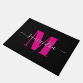 Paillasson Signature rose chaud noir et blanc Monogramme 2025 (Incliné)