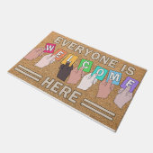 Paillasson Tout Le Monde Est Bienvenue Ici (Incliné)