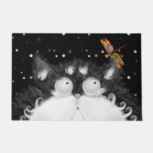 Paillasson Tuxedo Cat surpris par la libellule