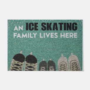 Paillasson Une Famille De Patinage Sur Glace Vit Ici