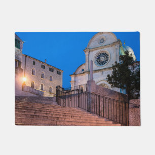 Paillasson Vue nocturne des escaliers et de l'église à Split,