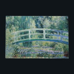 Paillasson Water Lilies et pont japonais par Monet<br><div class="desc">Imaginez que votre visiteur se sente comme à la maison avec ce magnifique tapis de portes à la fois confortable et personnalisé. Une belle façon de décorer vos portes, la salle de bain, ou les portes pour enfants. Parfait pour les artisans américains, de style ranch, cottage, colonial, cabine, plage, lac,...</div>