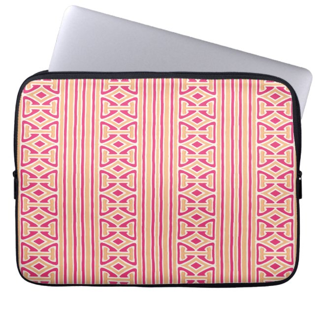 Painterly Trellis Stripe in Pink and Orange Laptop Sleeve (Voorkant)
