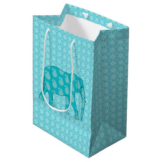 Paisley Elephant, Turquoise en Aqua Medium Cadeauzakje (Voorkant Gekanteld)