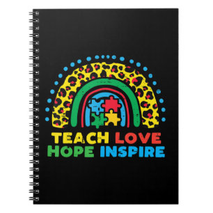 Pak deze schattige Teach Love Hope Inspire SPED T- Notitieboek
