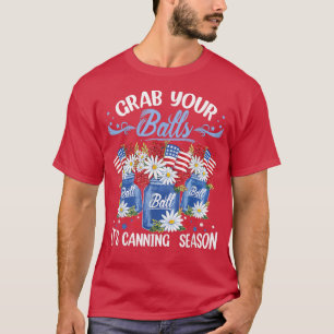 Pak je ballen... Het is een smerig seizoen op 4 ju T-shirt