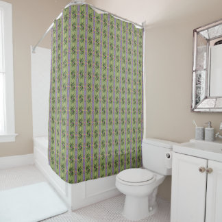 Pale Lavender Stripes avec rideau de douche vert
