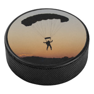 Palet De Hockey Parachute de Skydiver au coucher du soleil