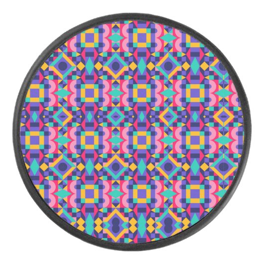 Palet De Hockey Round object with a vibrant geometric pattern (Devant)