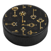 Palet De Hockey Seamless Pattern with Golden Keys (3/4/2016 12:00:00 AM)