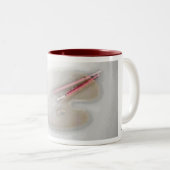 Palette d'artiste et Mug de brosses (Devant droit)